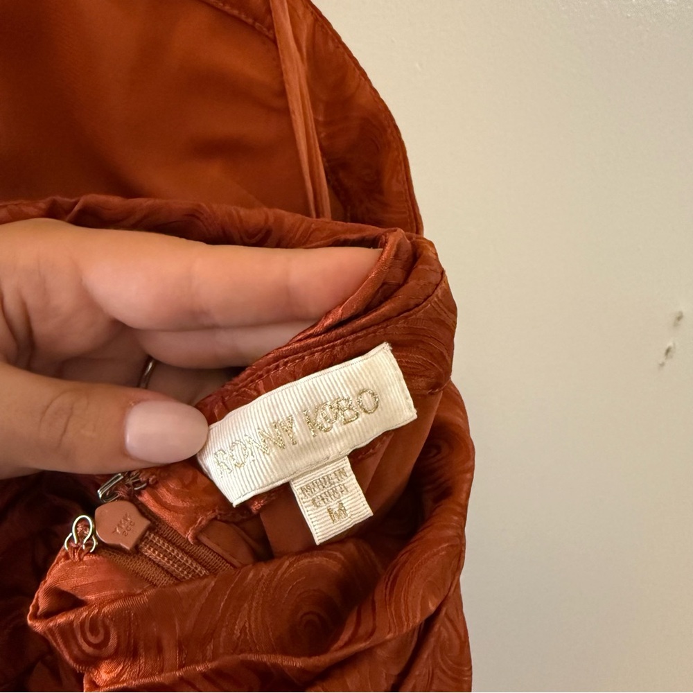 Orielle Ruched Mini Bodycon Dress - Picture 8 of 10